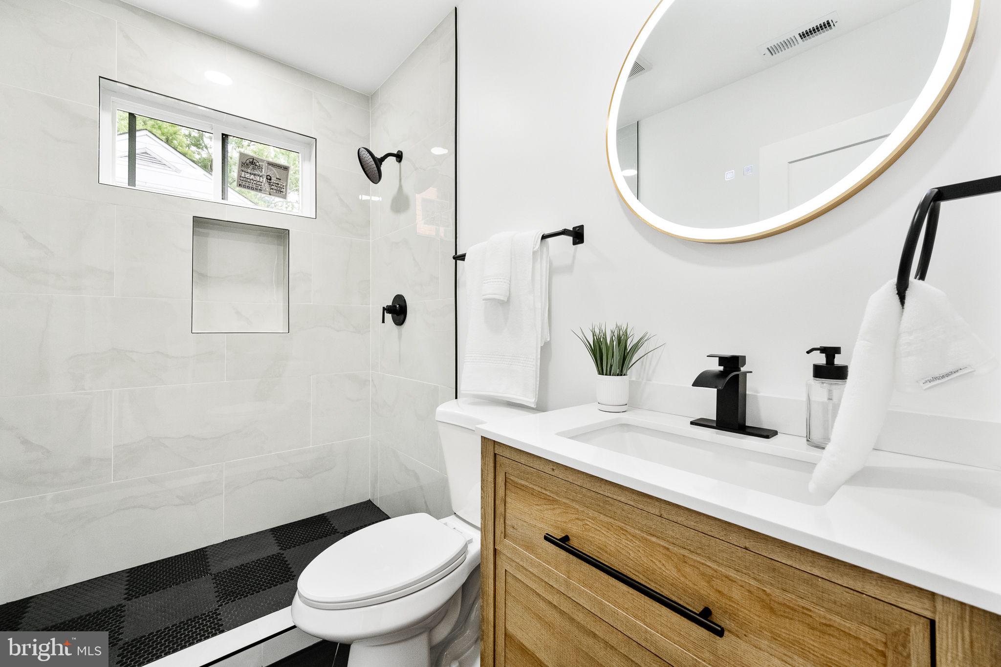 CAROLE HIGHLANDS - Residential