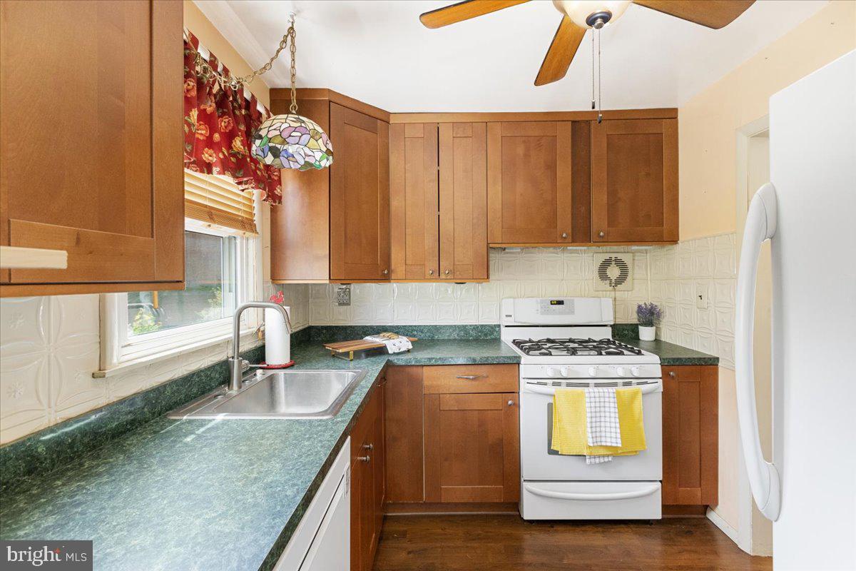 ORCHARD HILLS - Residential