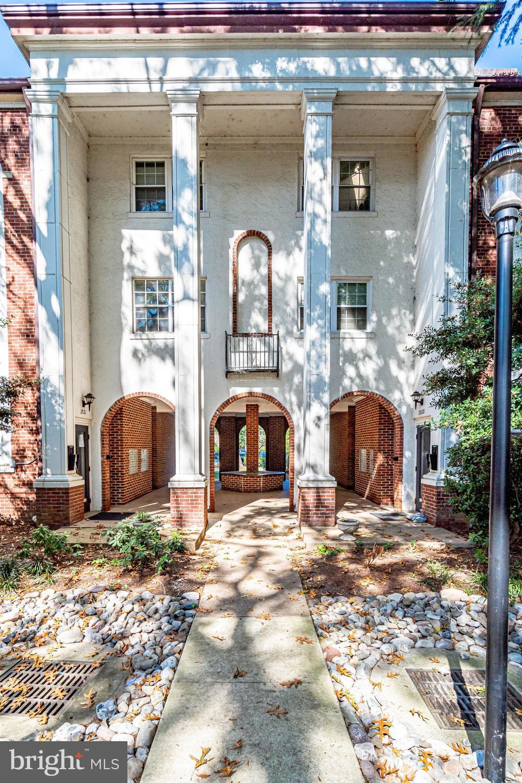 PALISADE GARDENS - Residential