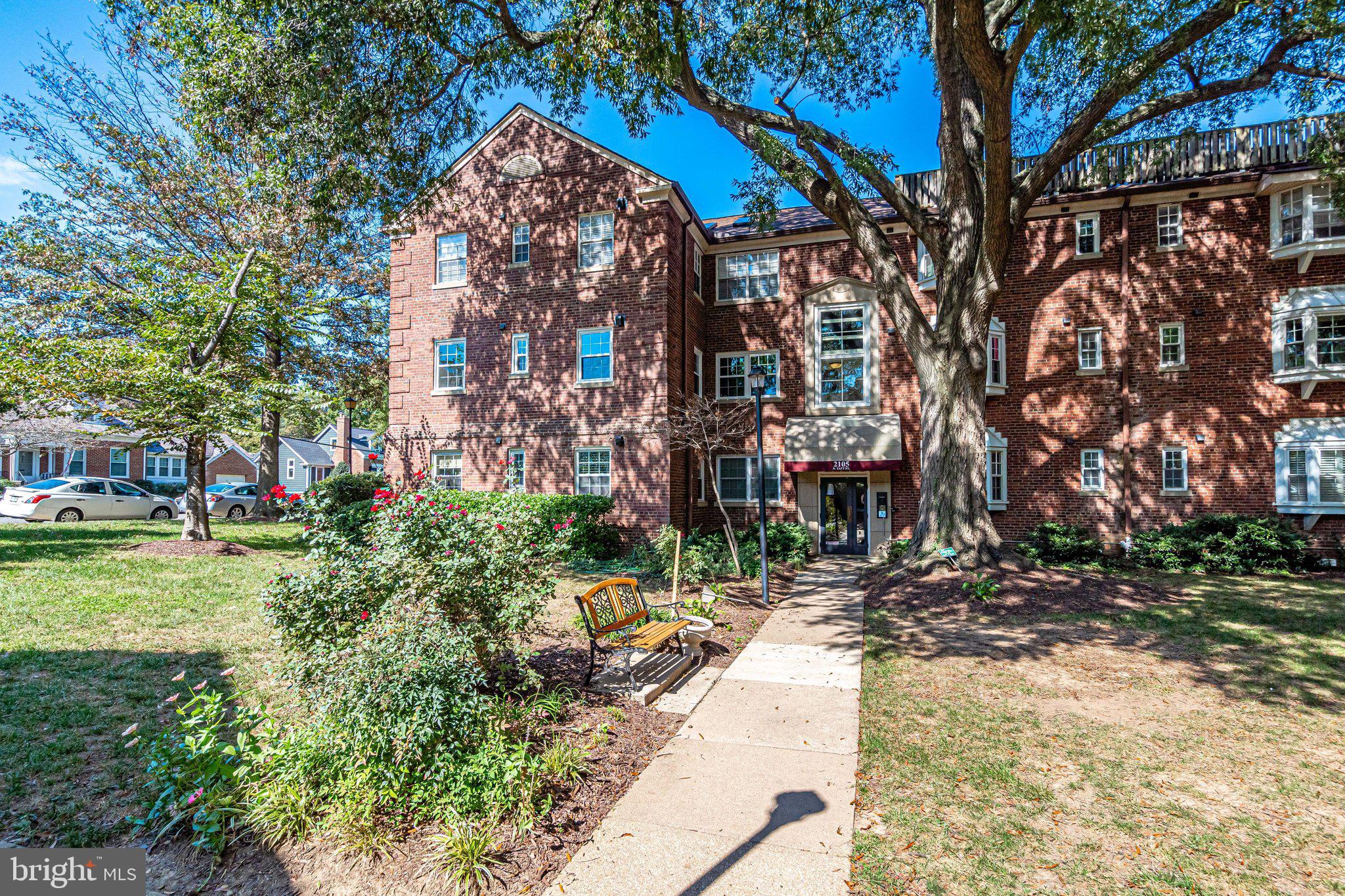 PALISADE GARDENS - Residential