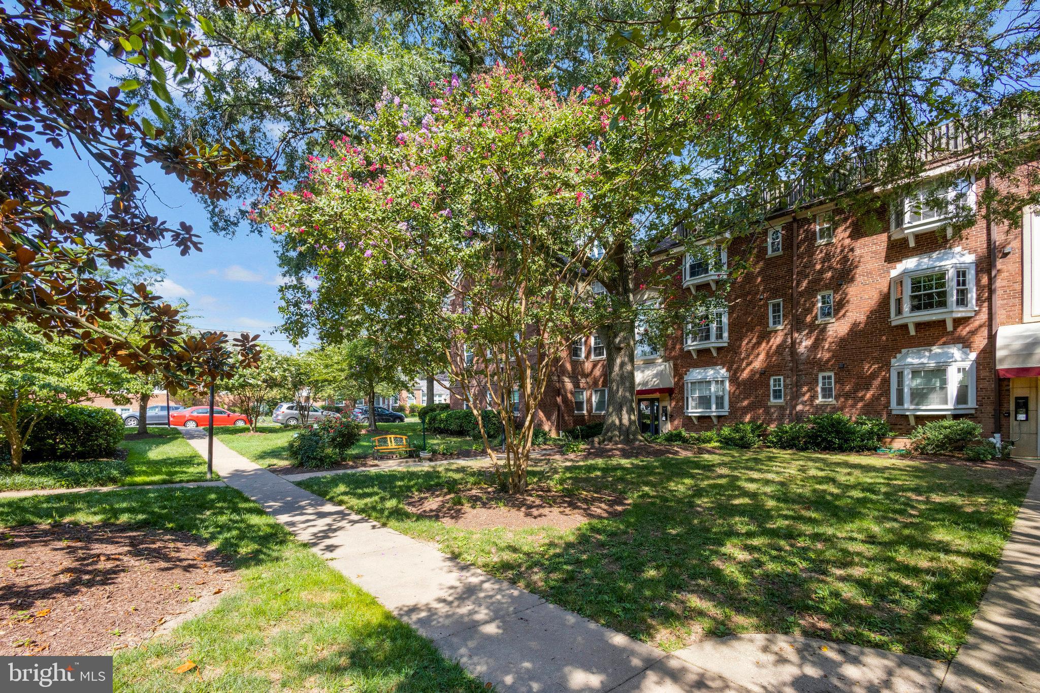 PALISADE GARDENS - Residential