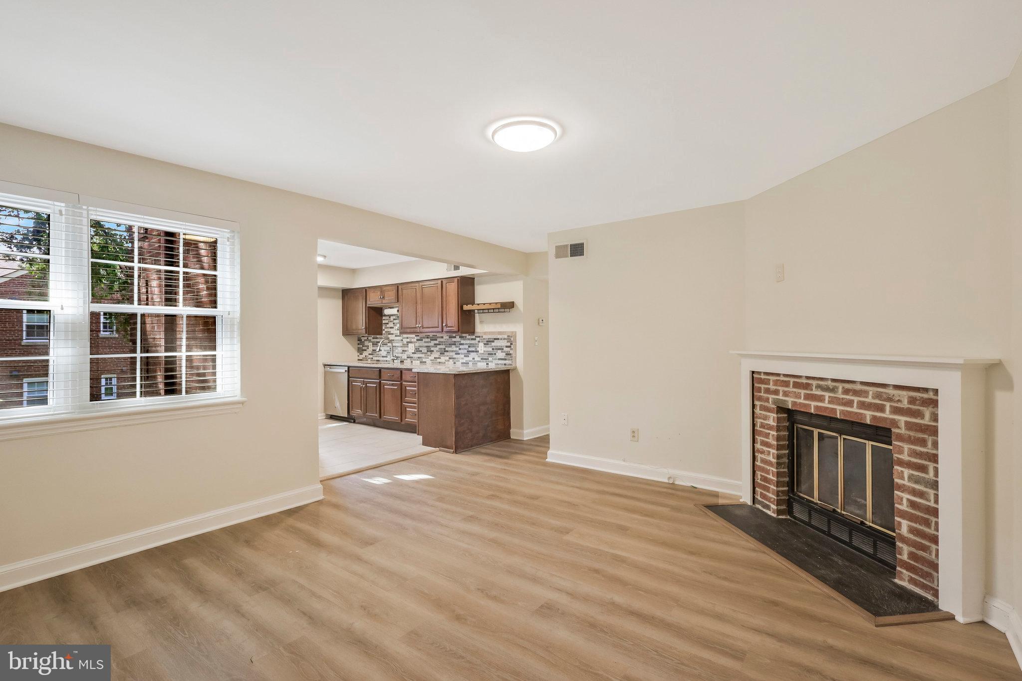 PALISADE GARDENS - Residential