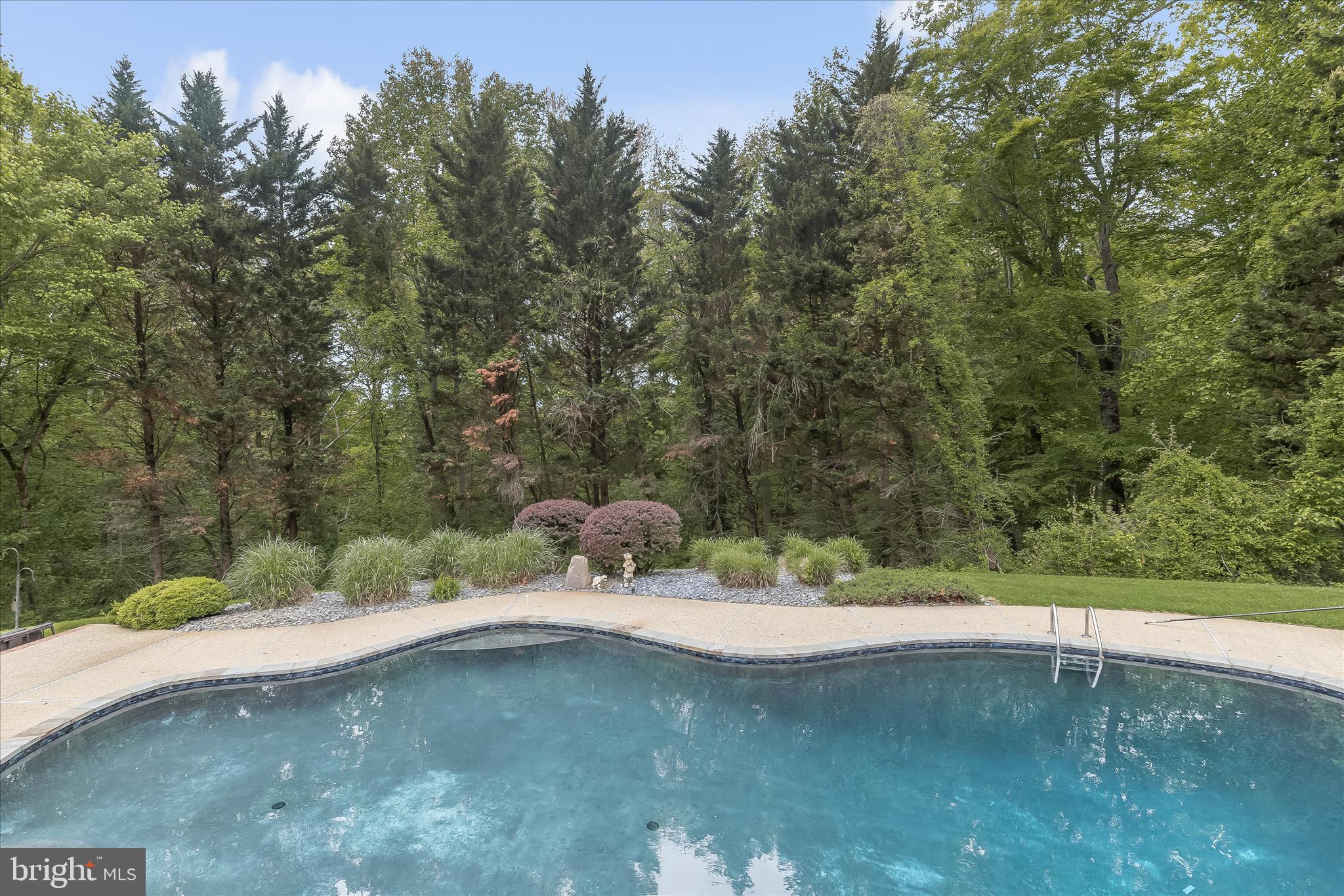 DAVIDSONVILLE - Residential