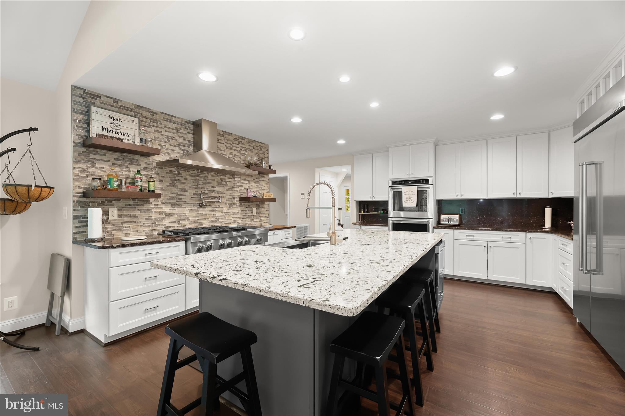 DAVIDSONVILLE - Residential