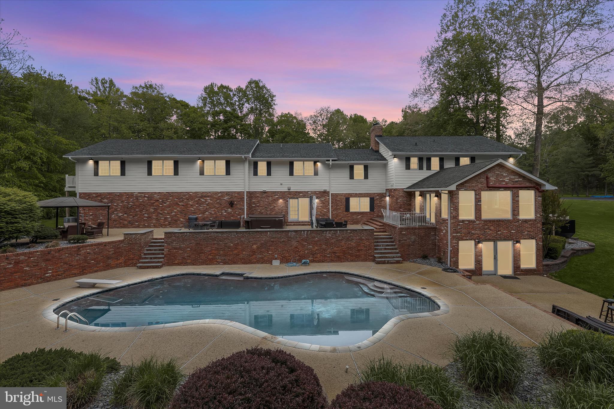 DAVIDSONVILLE - Residential