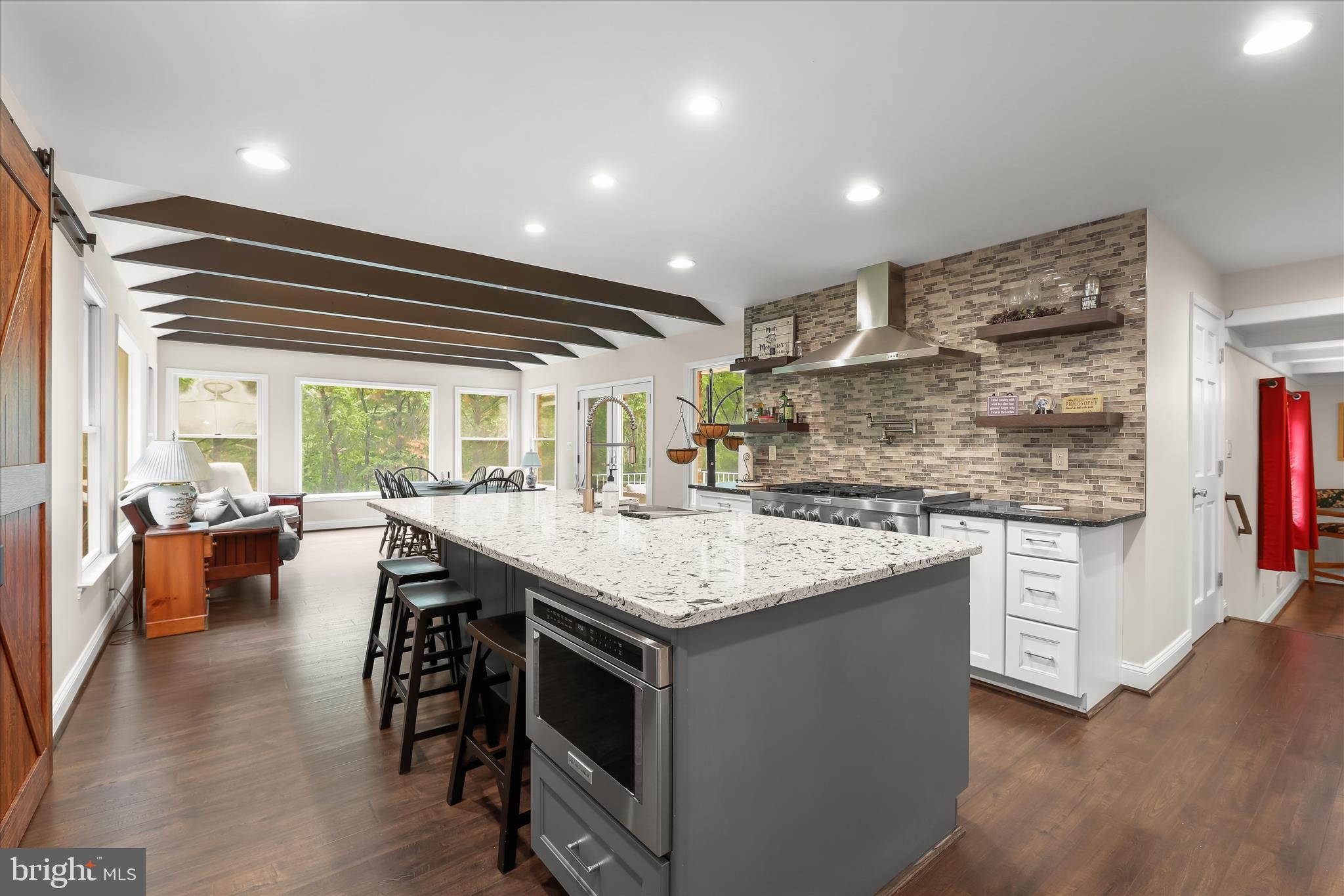 DAVIDSONVILLE - Residential