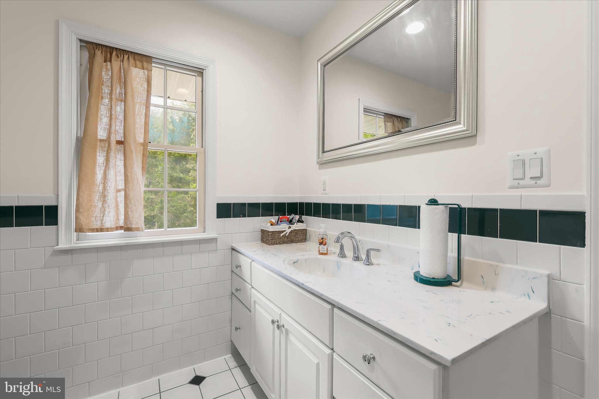 DAVIDSONVILLE - Residential