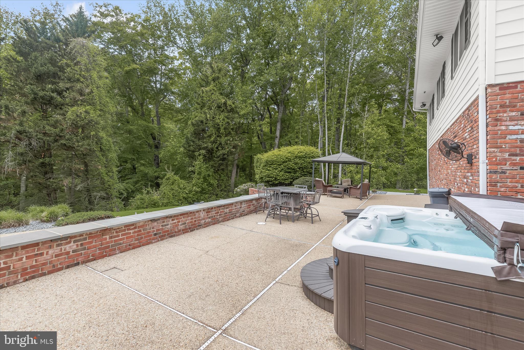 DAVIDSONVILLE - Residential