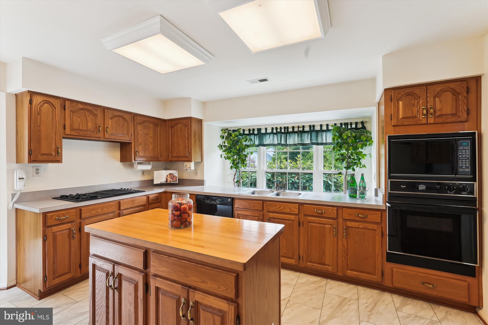 HALLOWELL - Residential