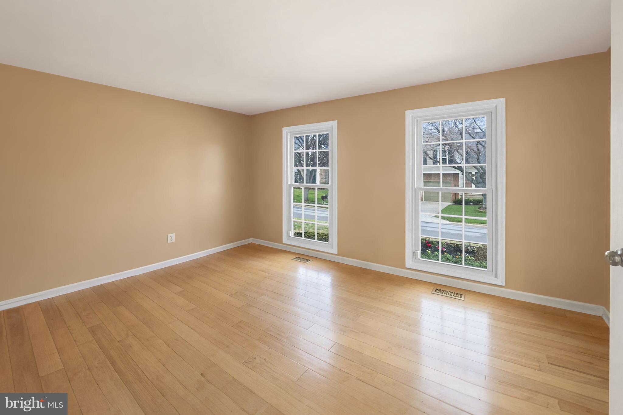 KINGS SQUARE - Residential