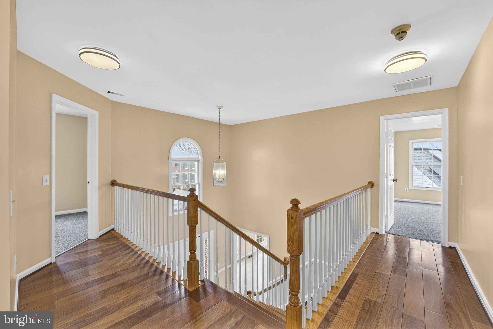 KINGS SQUARE - Residential