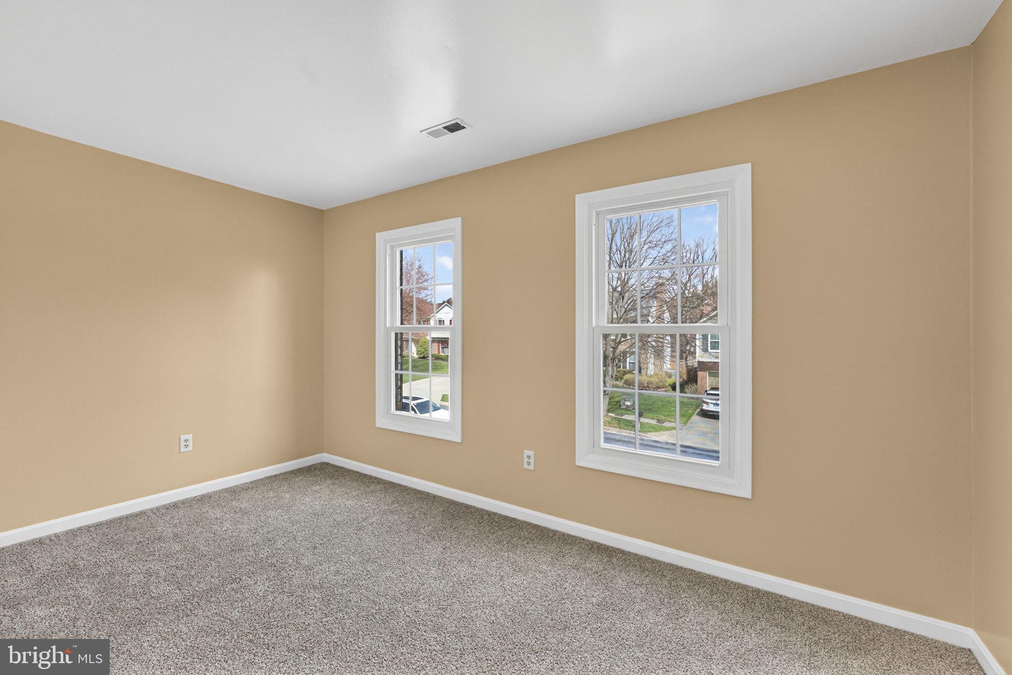 KINGS SQUARE - Residential