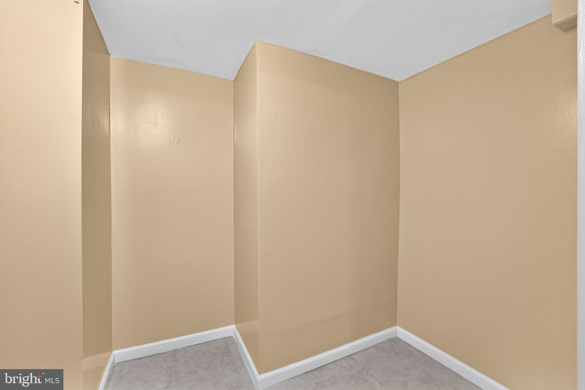 KINGS SQUARE - Residential