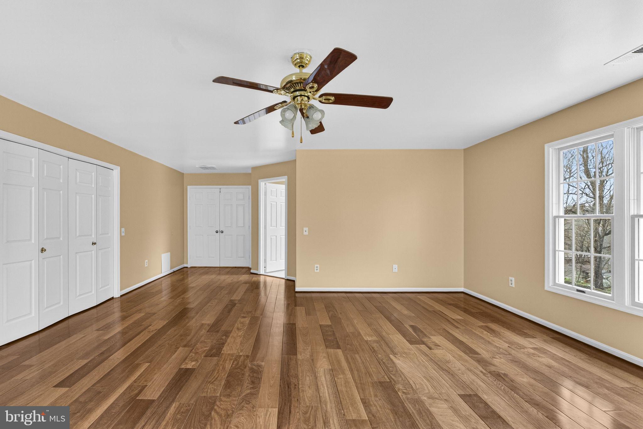 KINGS SQUARE - Residential