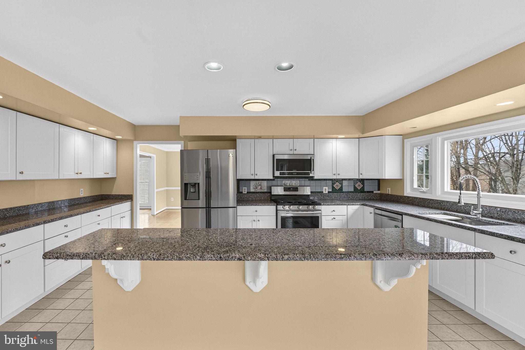 KINGS SQUARE - Residential