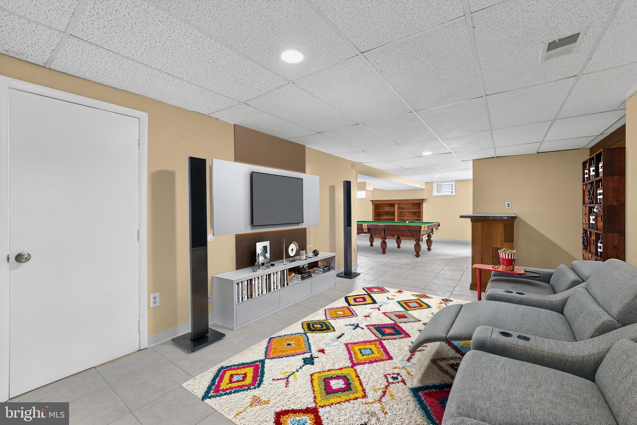 KINGS SQUARE - Residential