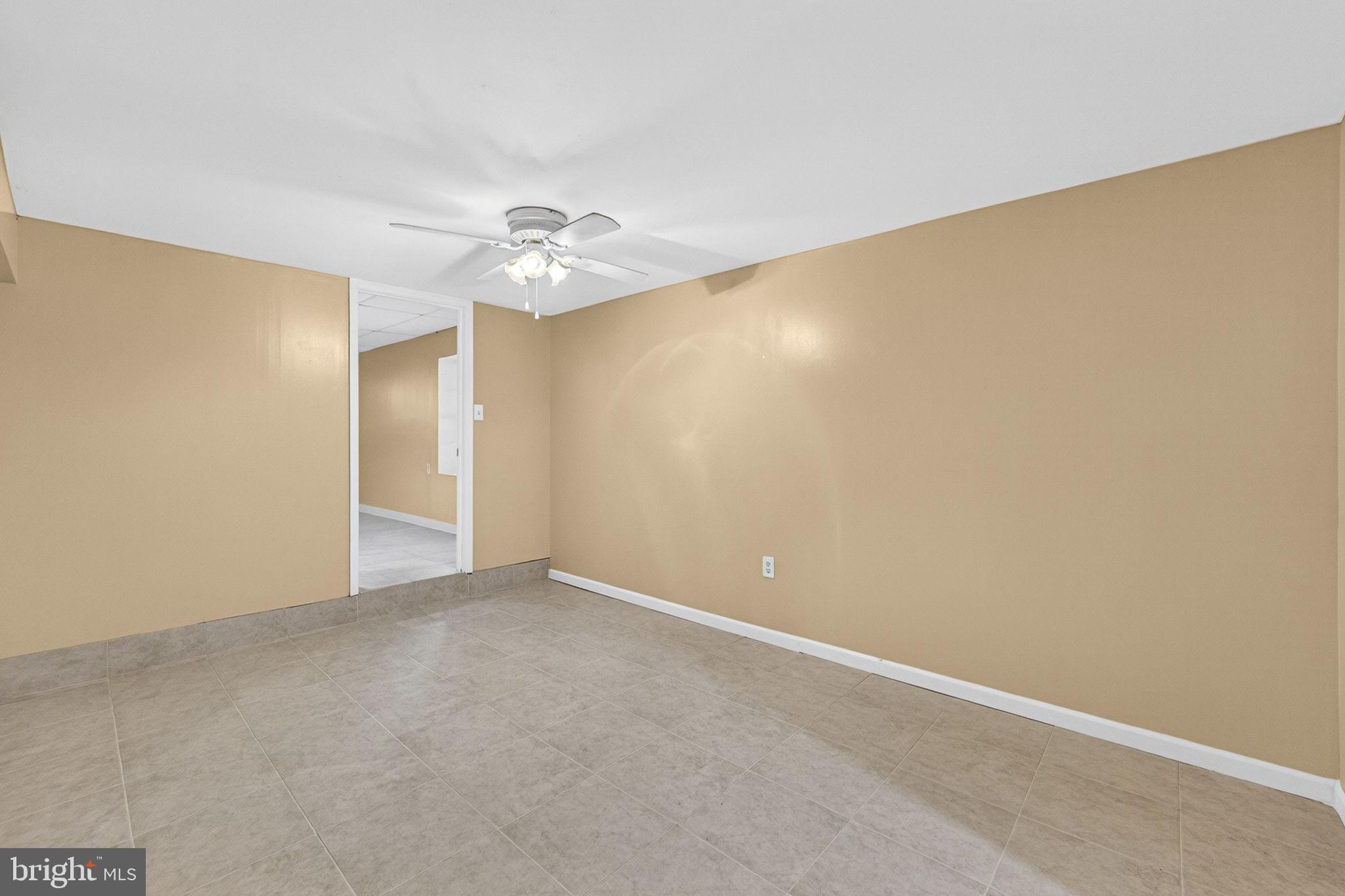 KINGS SQUARE - Residential