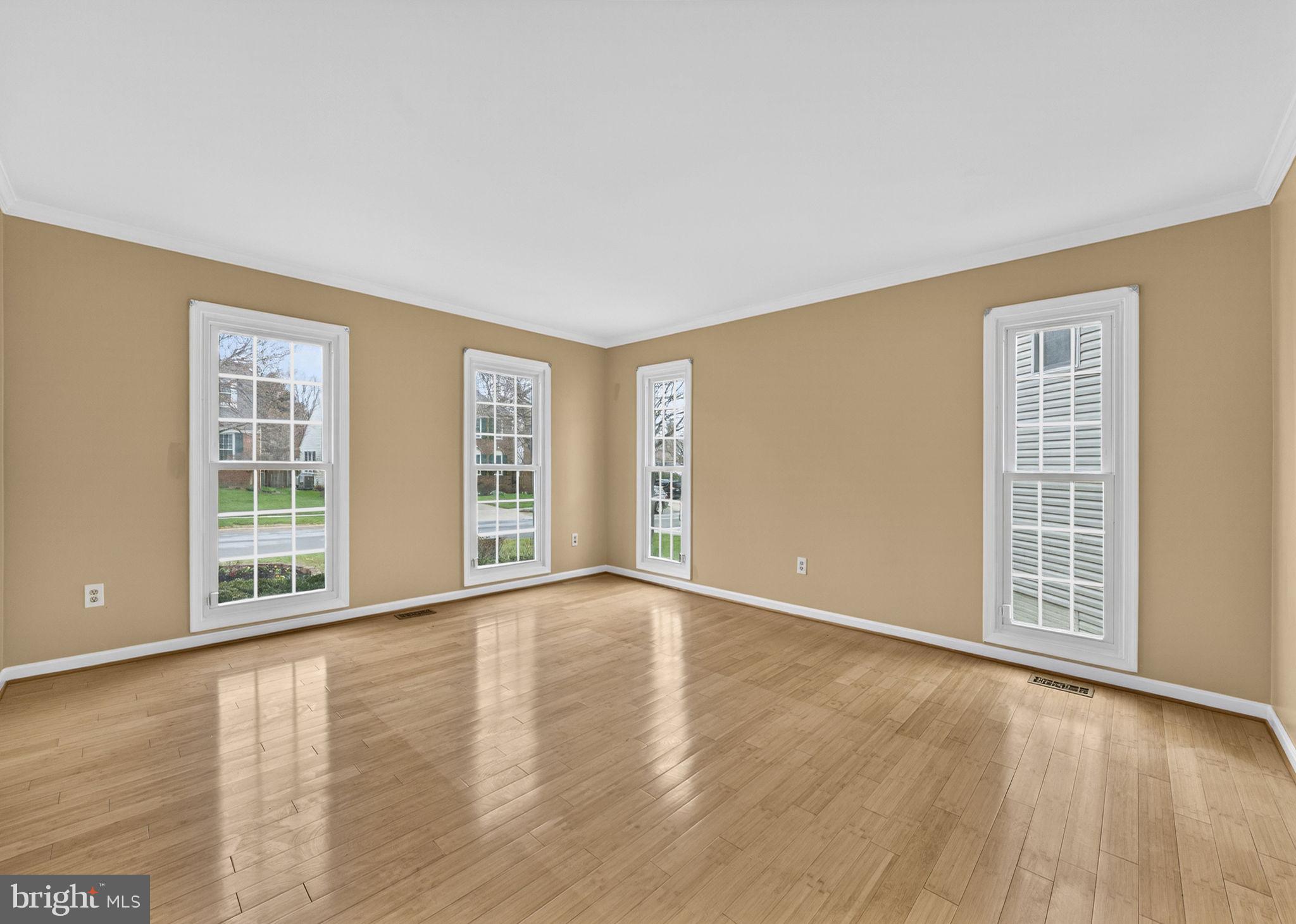 KINGS SQUARE - Residential