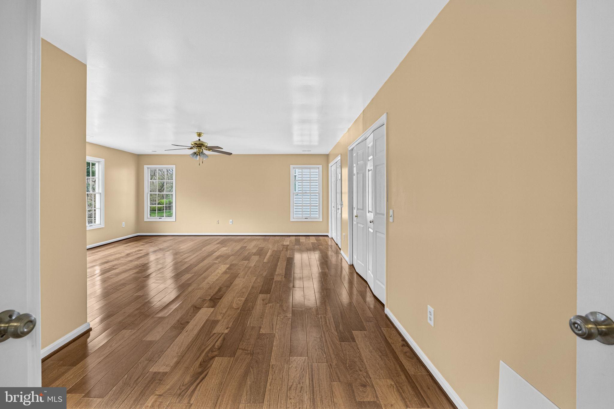 KINGS SQUARE - Residential