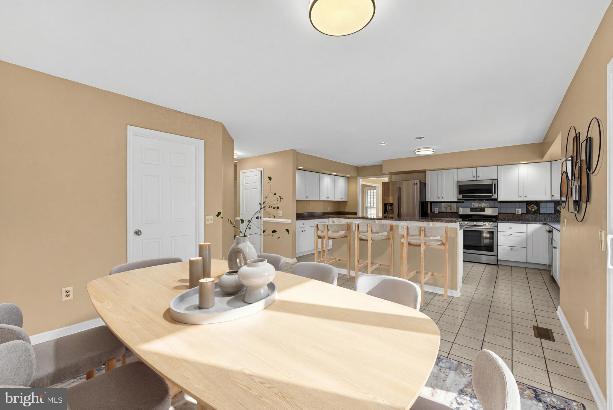 KINGS SQUARE - Residential