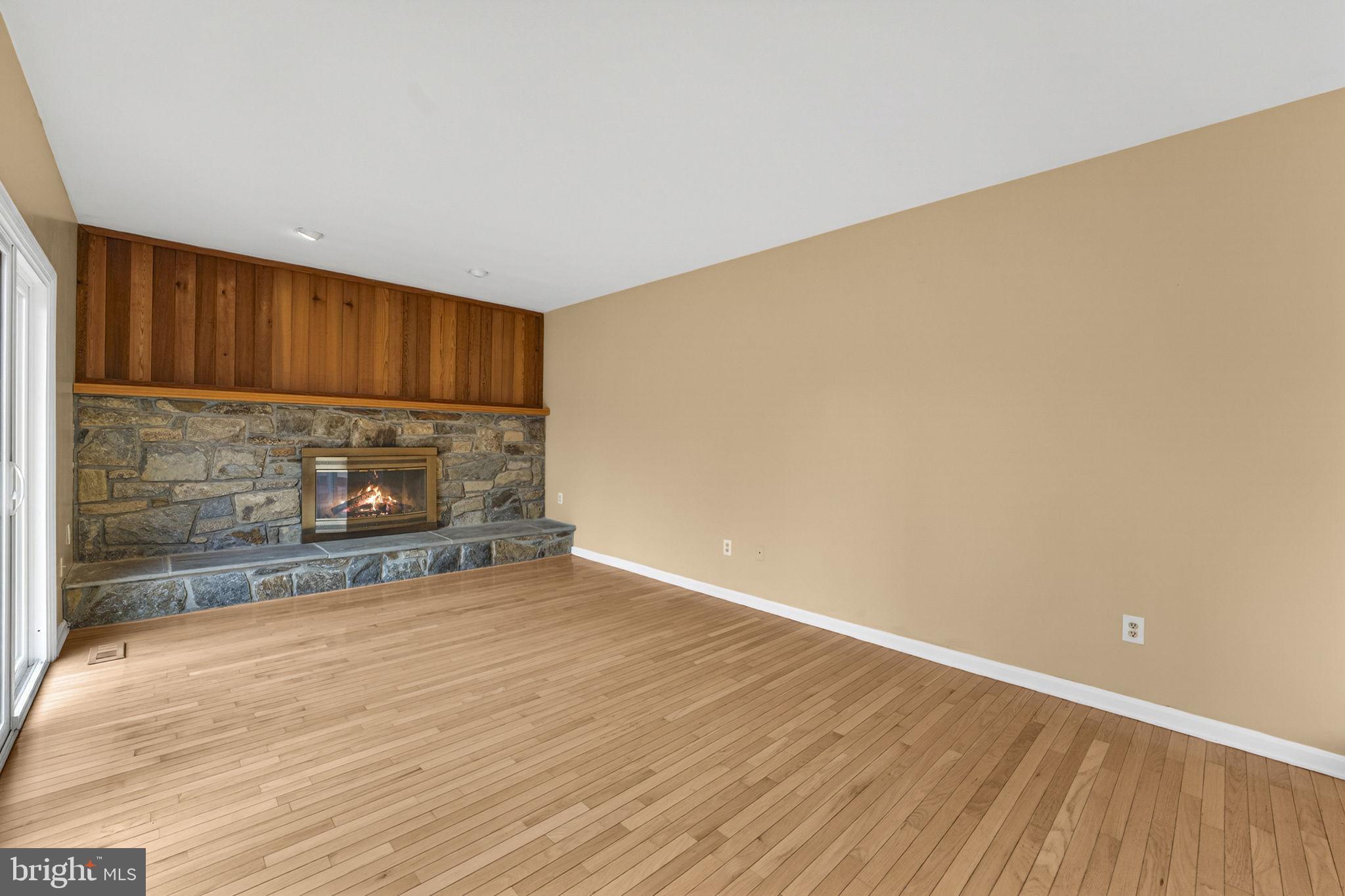 KINGS SQUARE - Residential