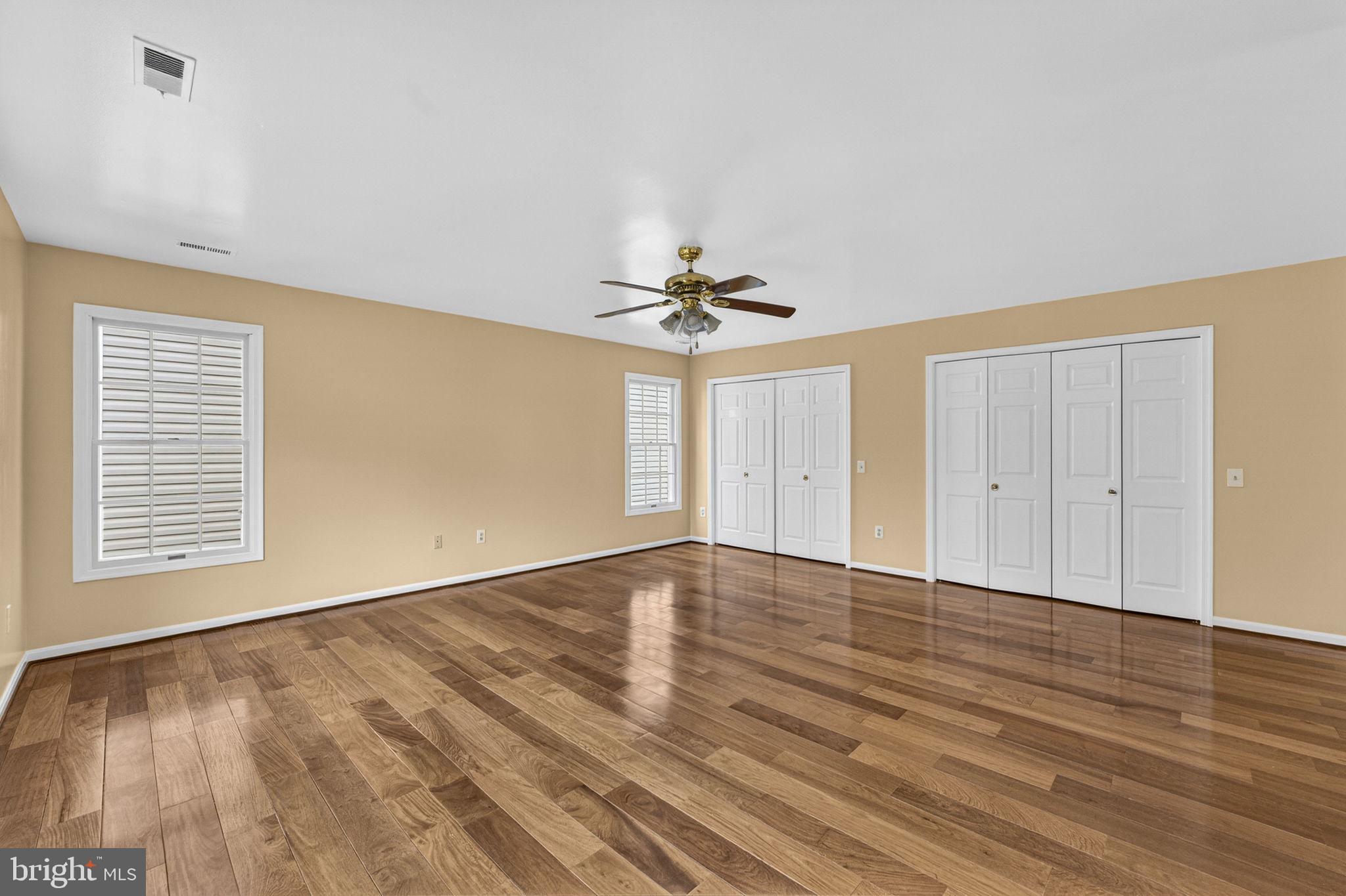 KINGS SQUARE - Residential