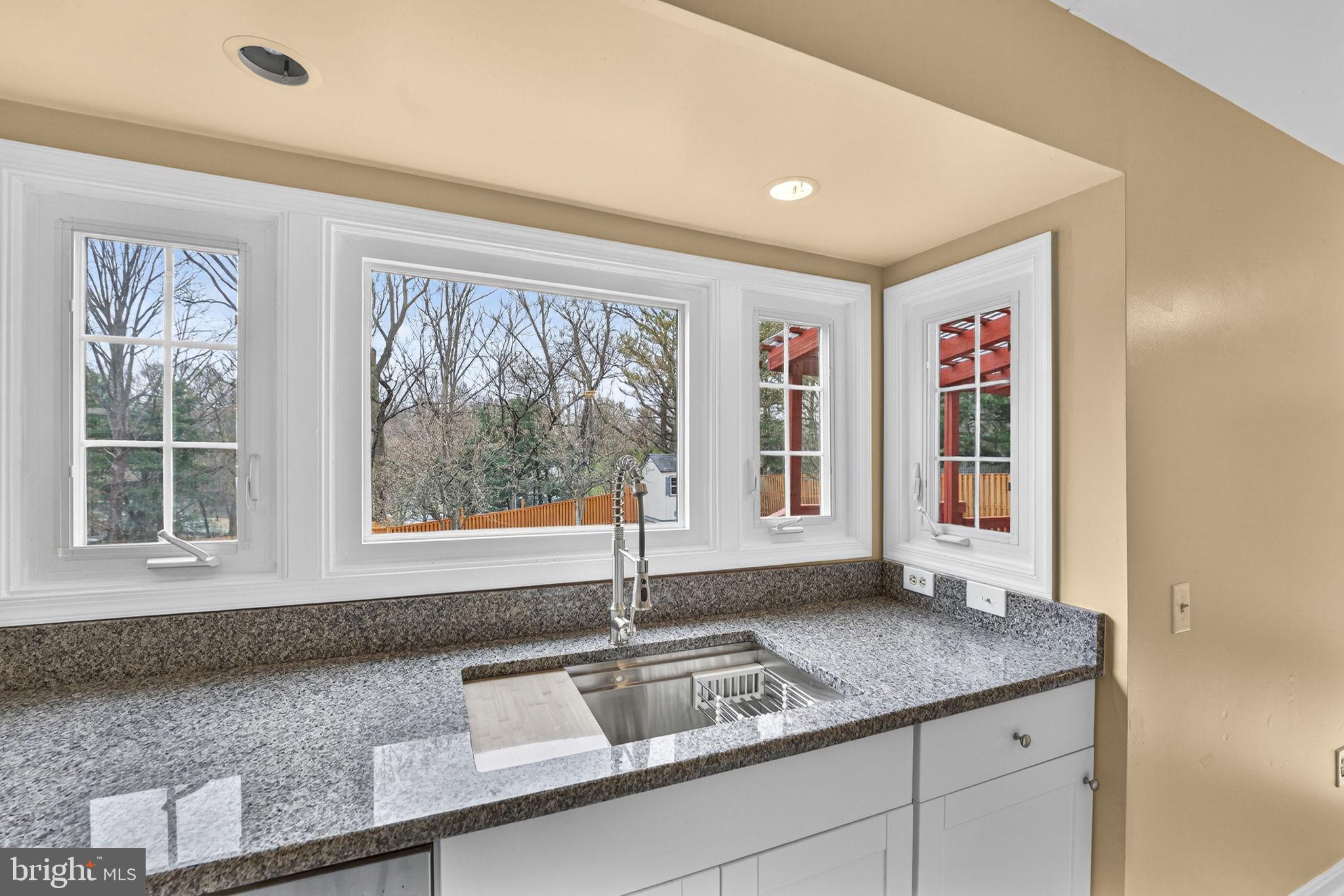 KINGS SQUARE - Residential