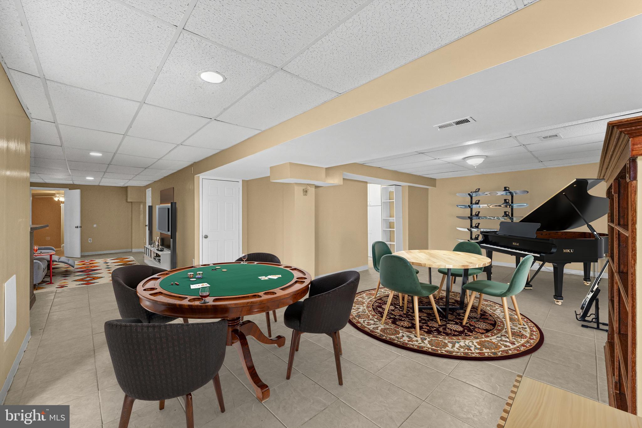 KINGS SQUARE - Residential