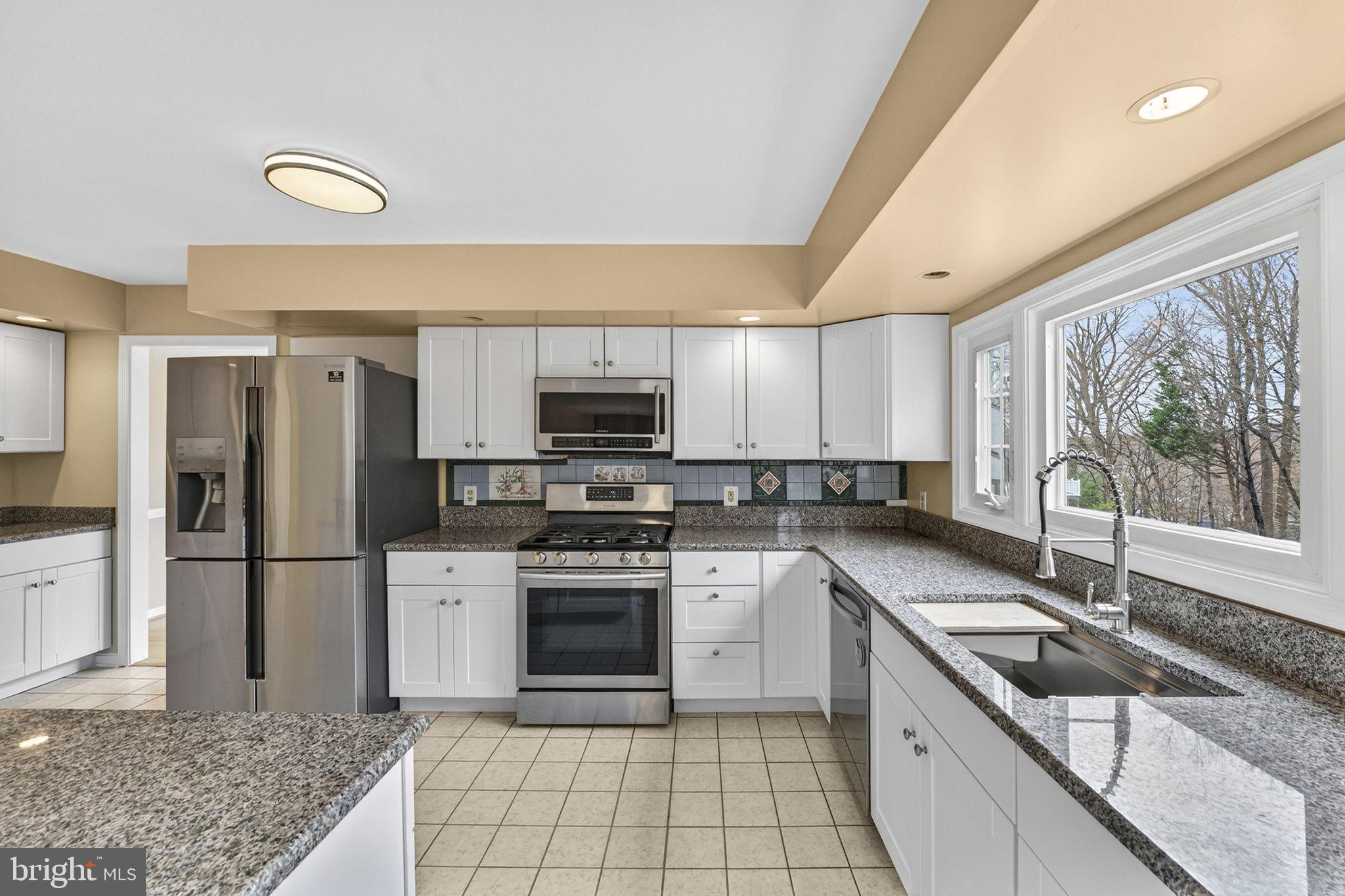 KINGS SQUARE - Residential