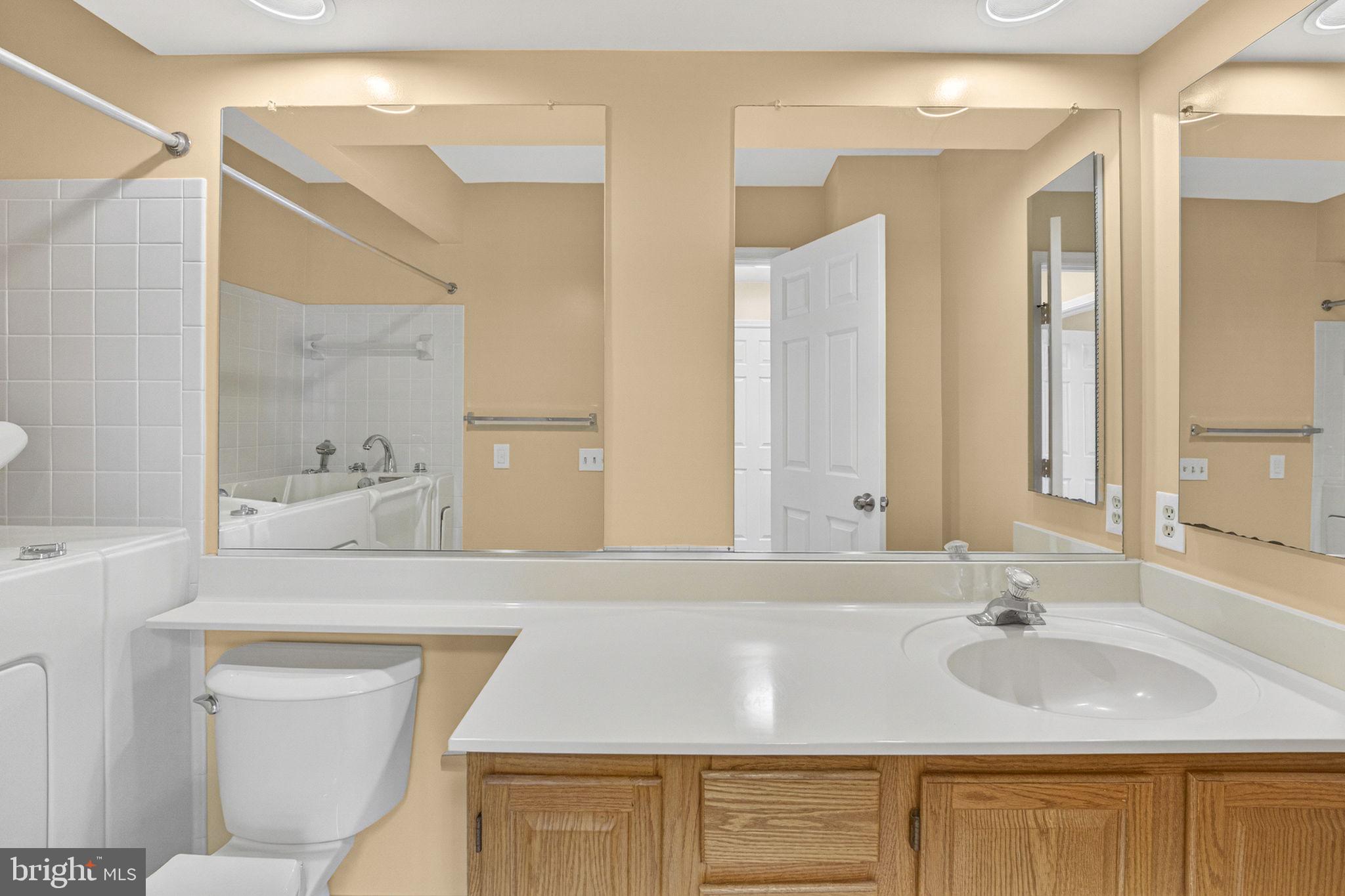 KINGS SQUARE - Residential