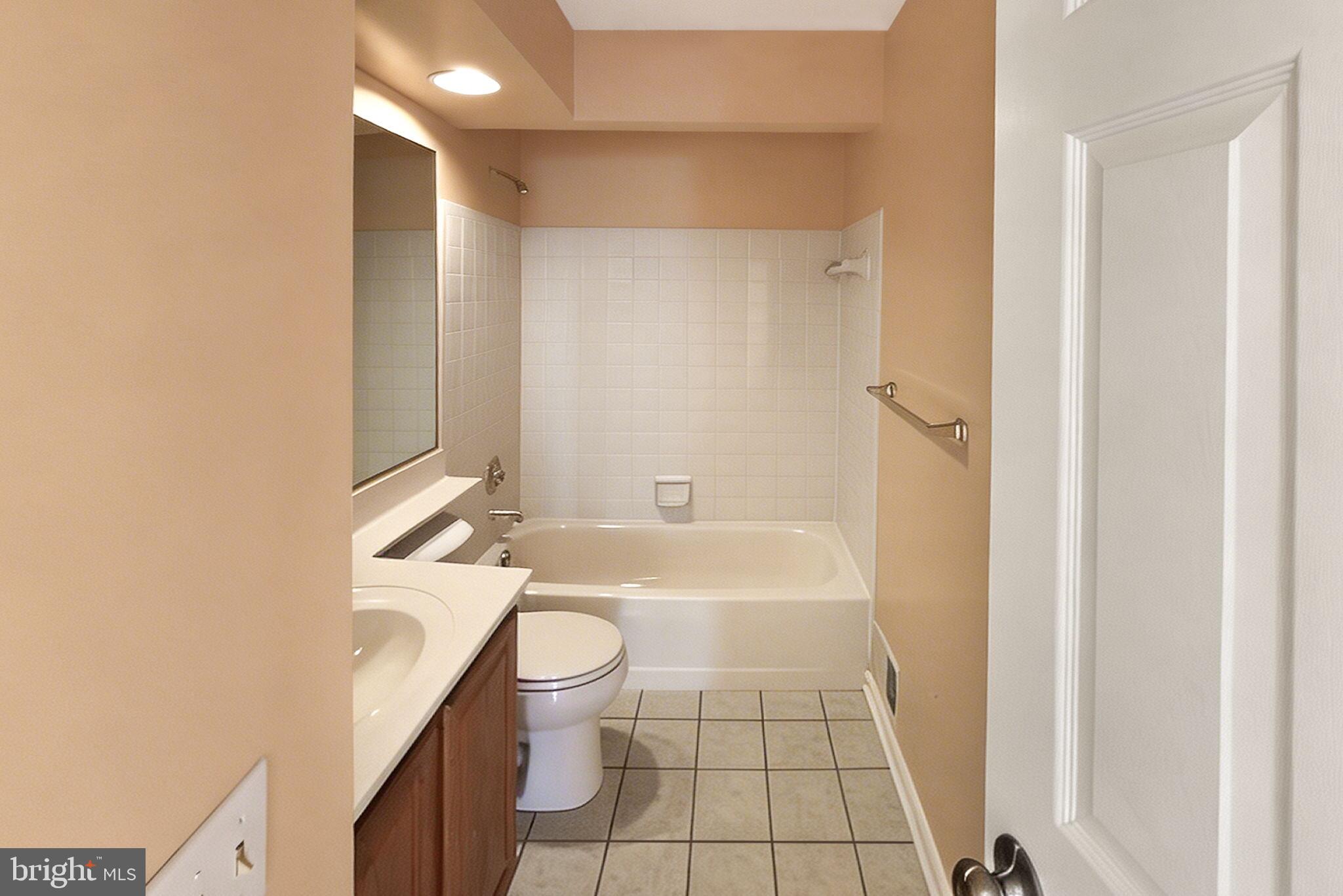 KINGS SQUARE - Residential