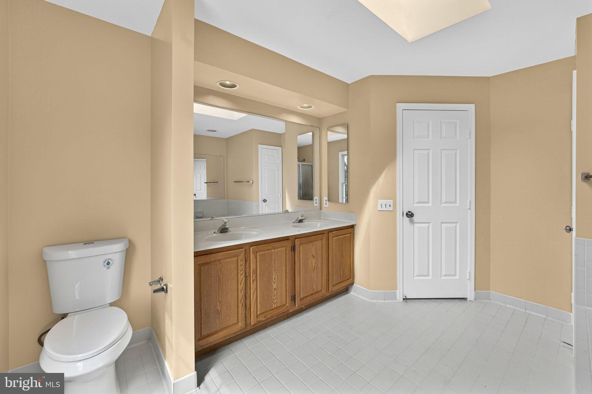 KINGS SQUARE - Residential