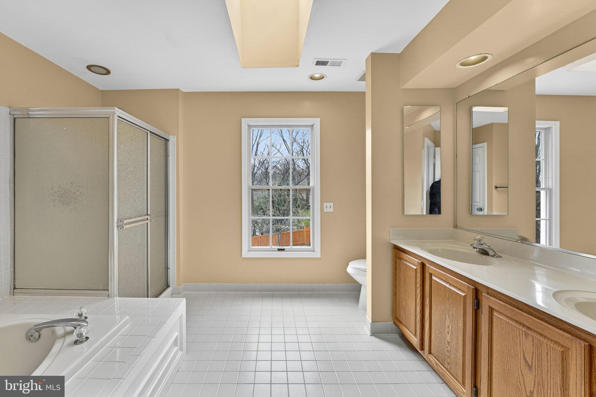 KINGS SQUARE - Residential