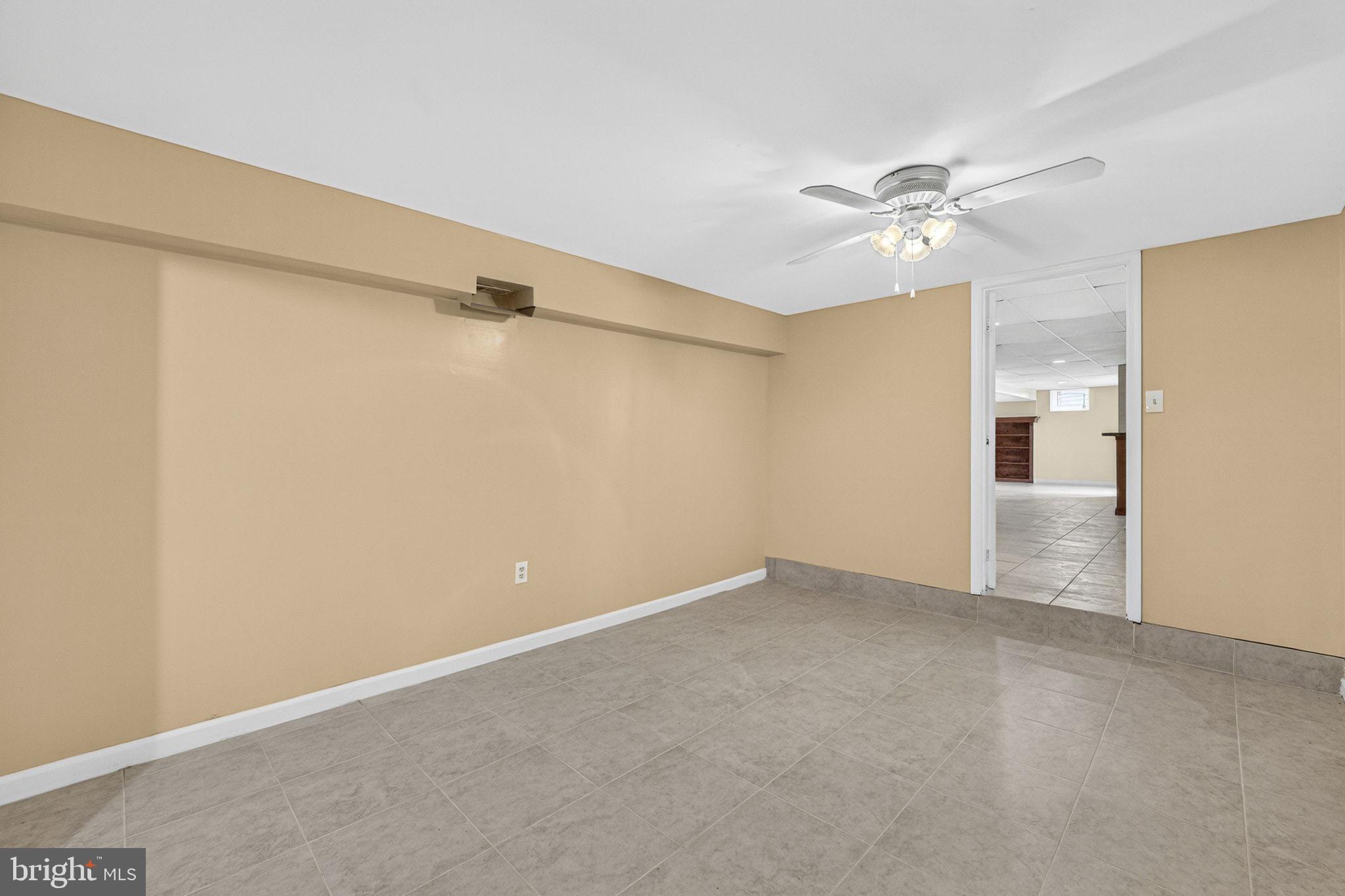 KINGS SQUARE - Residential