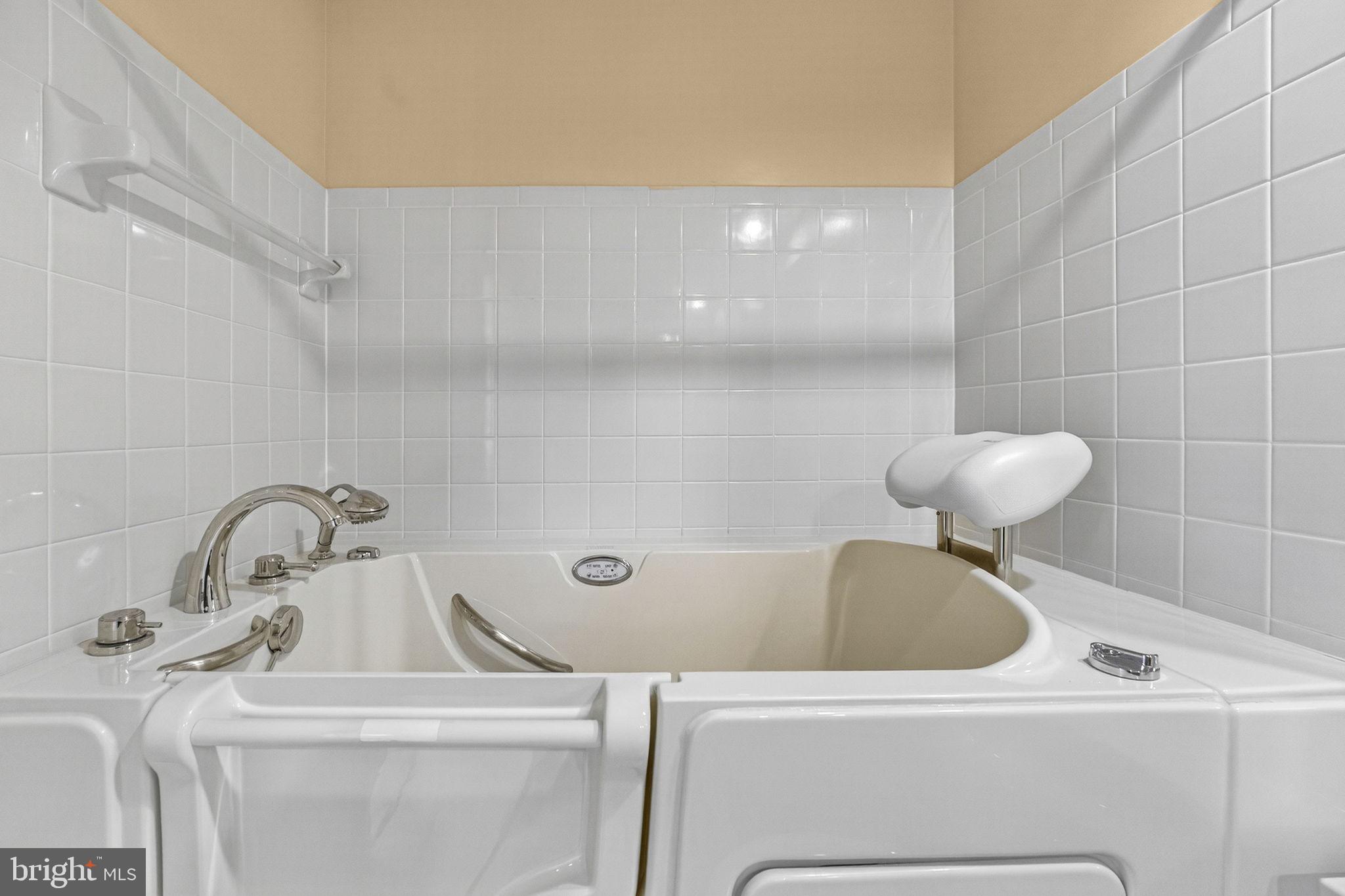 KINGS SQUARE - Residential