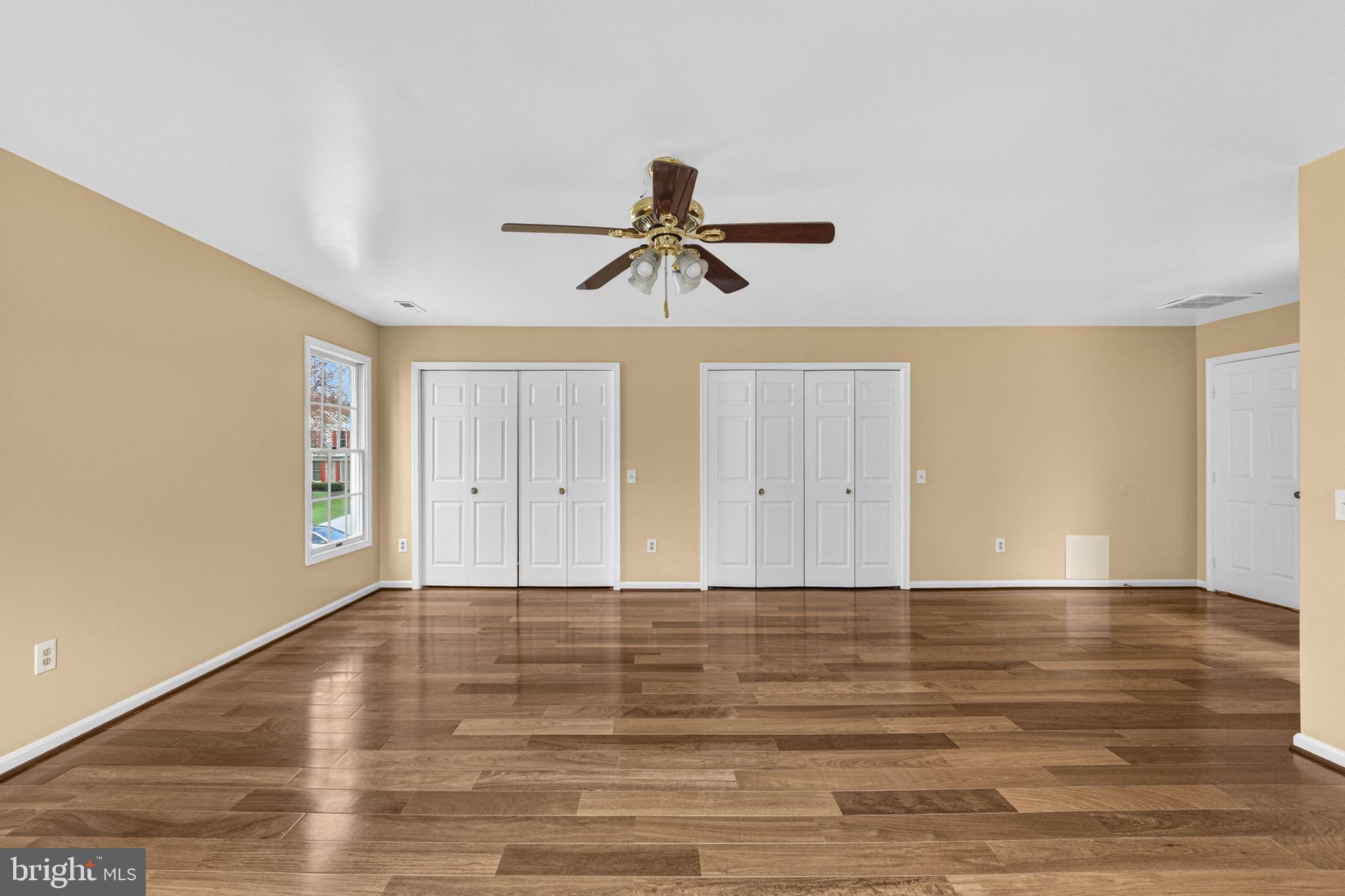 KINGS SQUARE - Residential