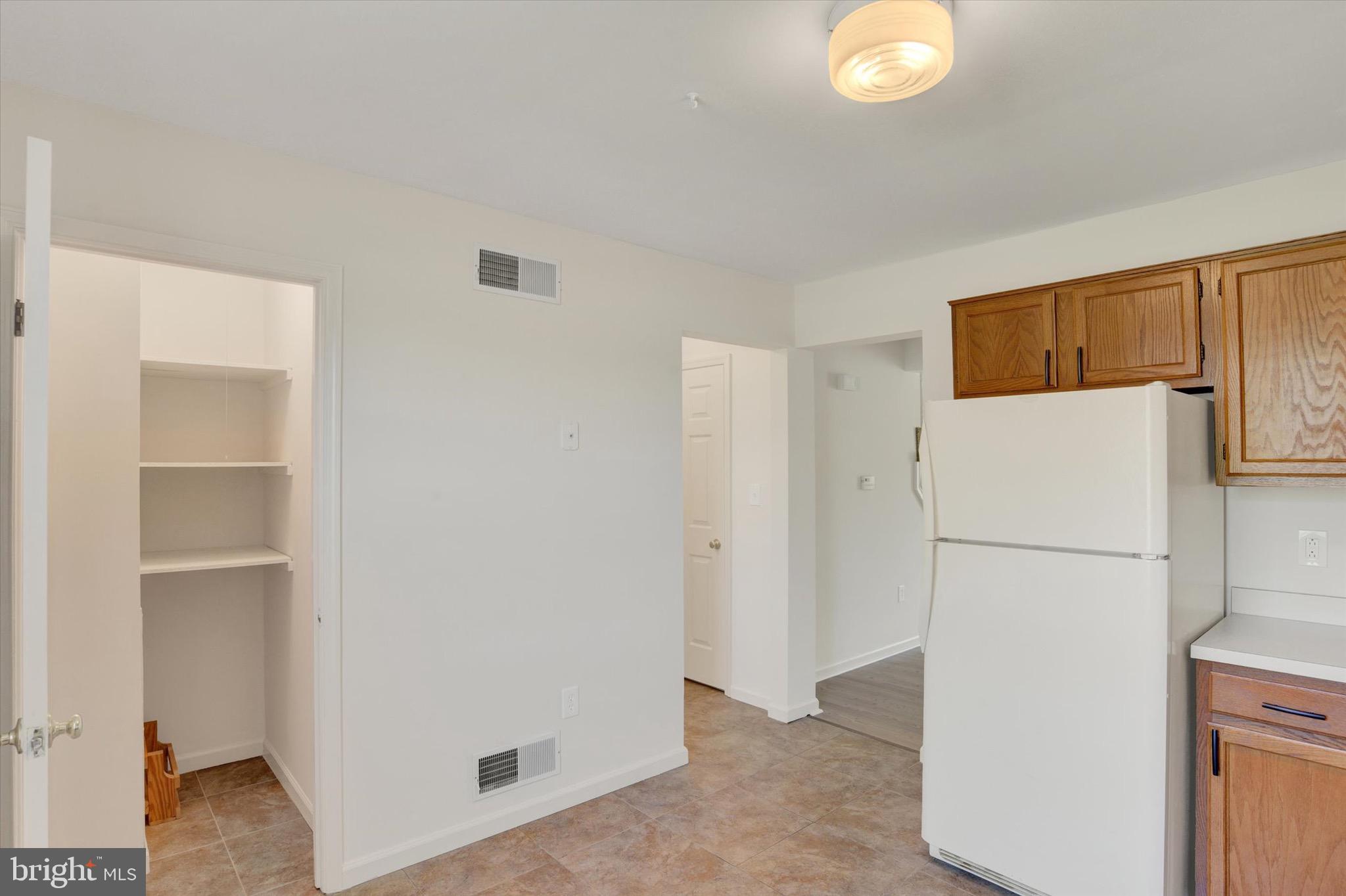 WALNUT VILLAS - Residential