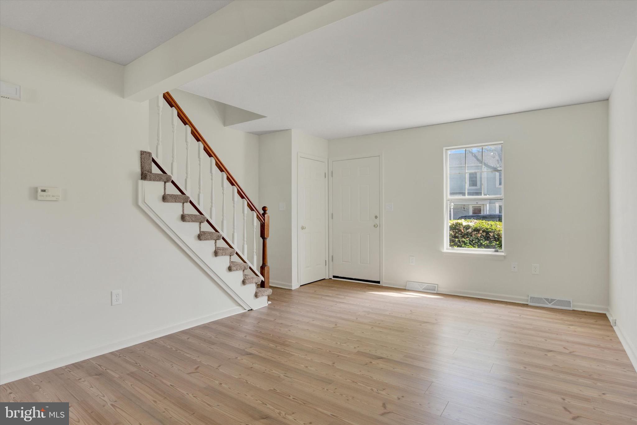 WALNUT VILLAS - Residential