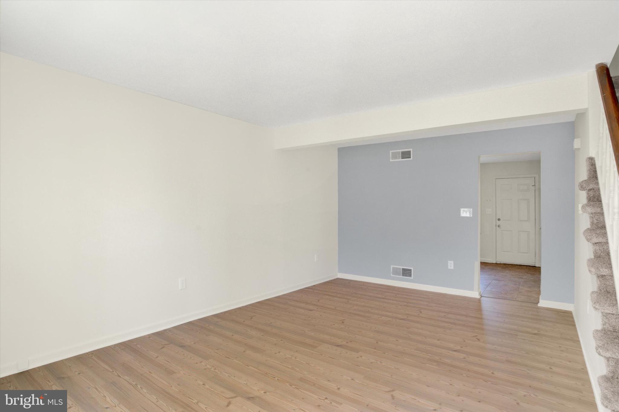 WALNUT VILLAS - Residential