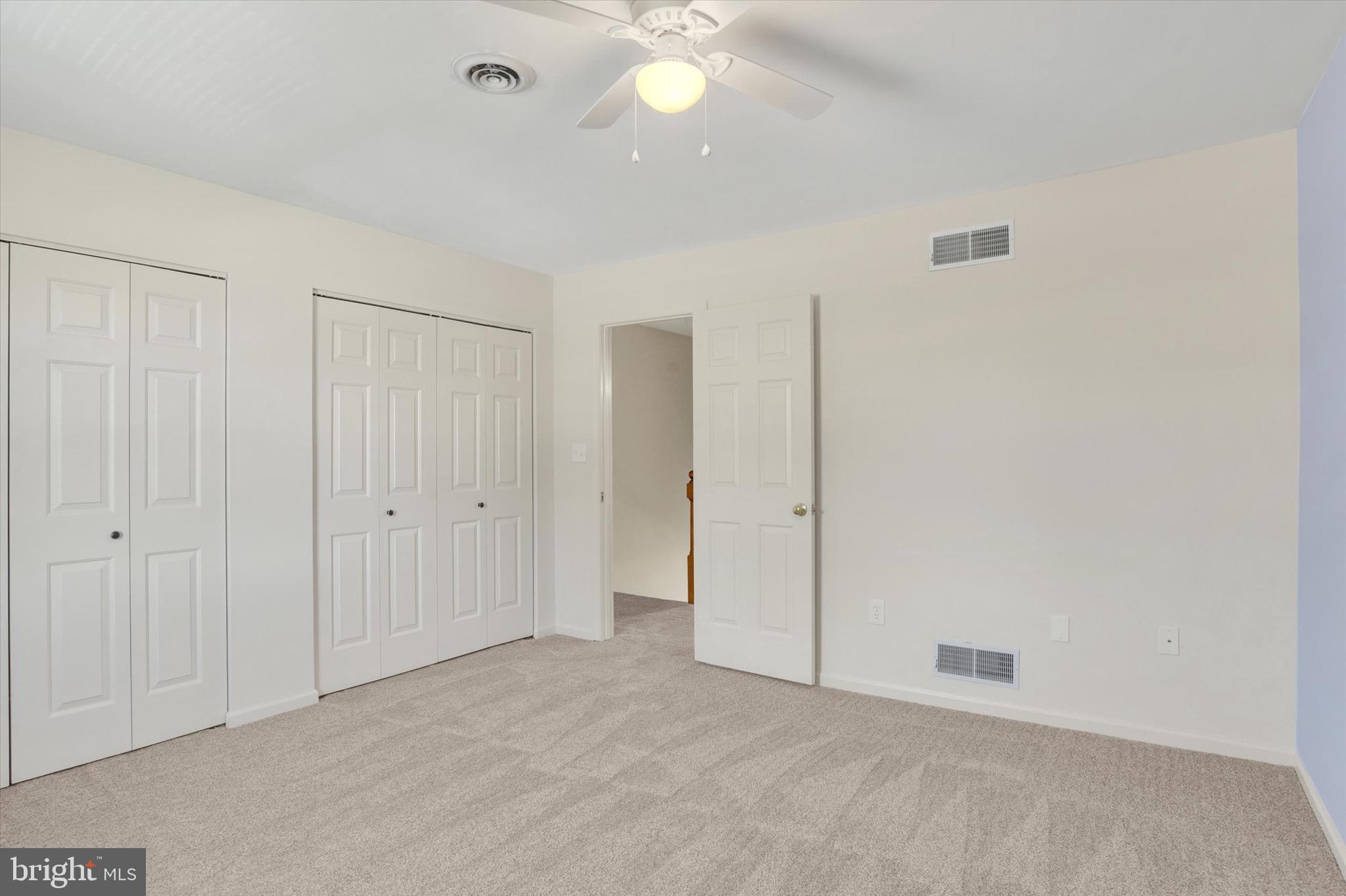 WALNUT VILLAS - Residential