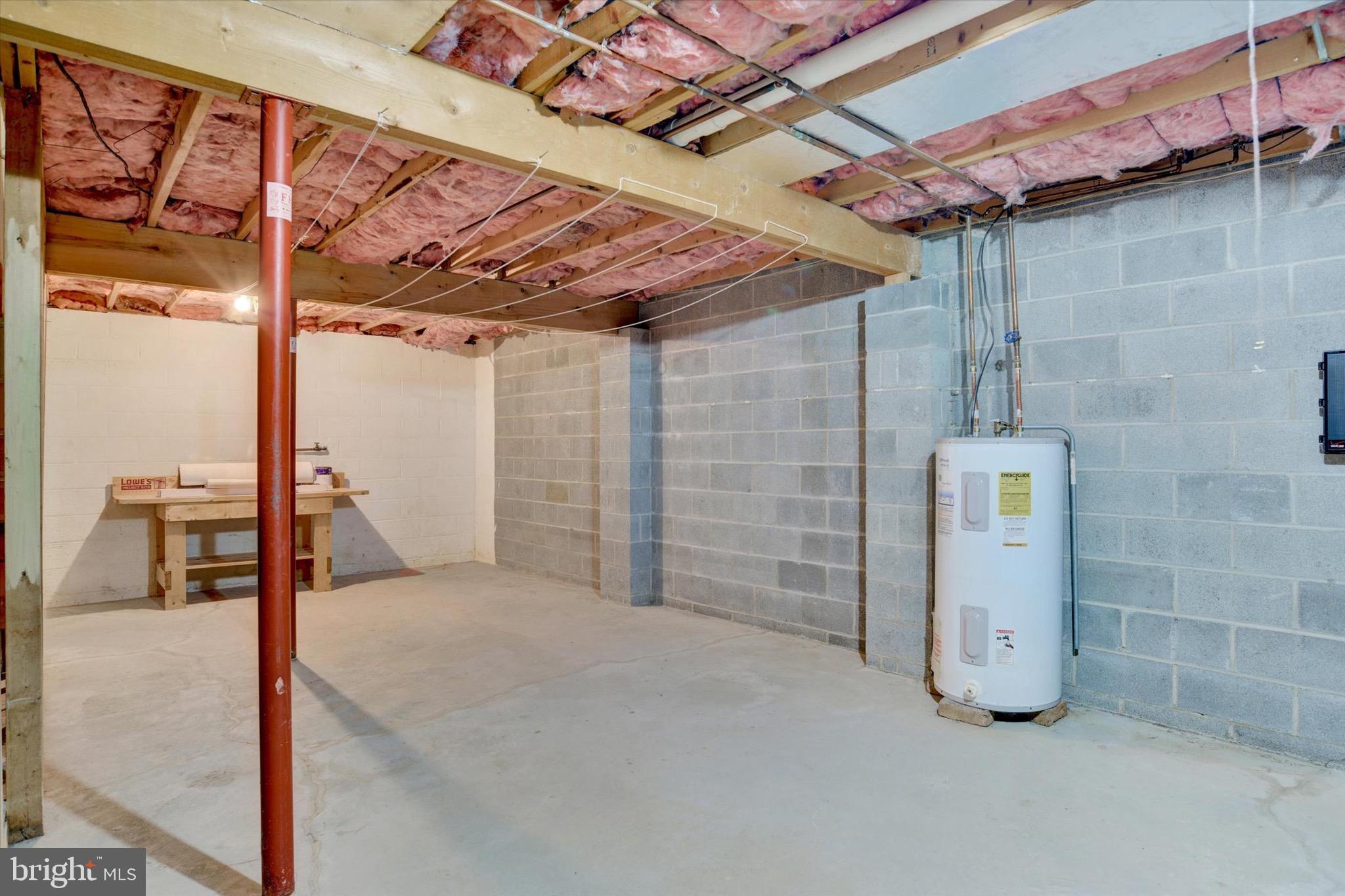 WALNUT VILLAS - Residential