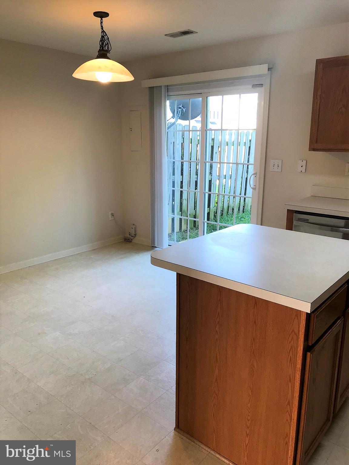 COVENTRY CREEK - Residential Lease