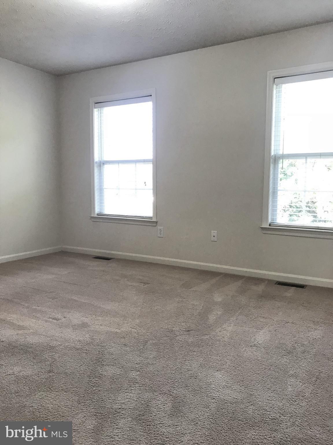 COVENTRY CREEK - Residential Lease