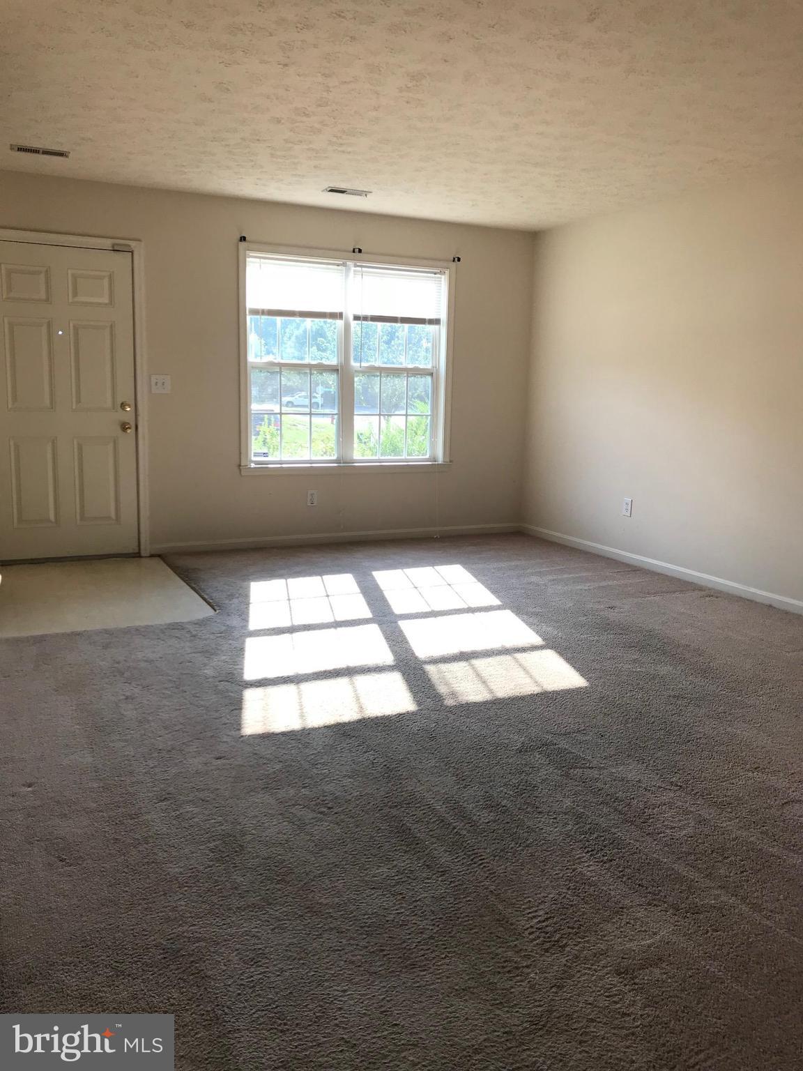 COVENTRY CREEK - Residential Lease