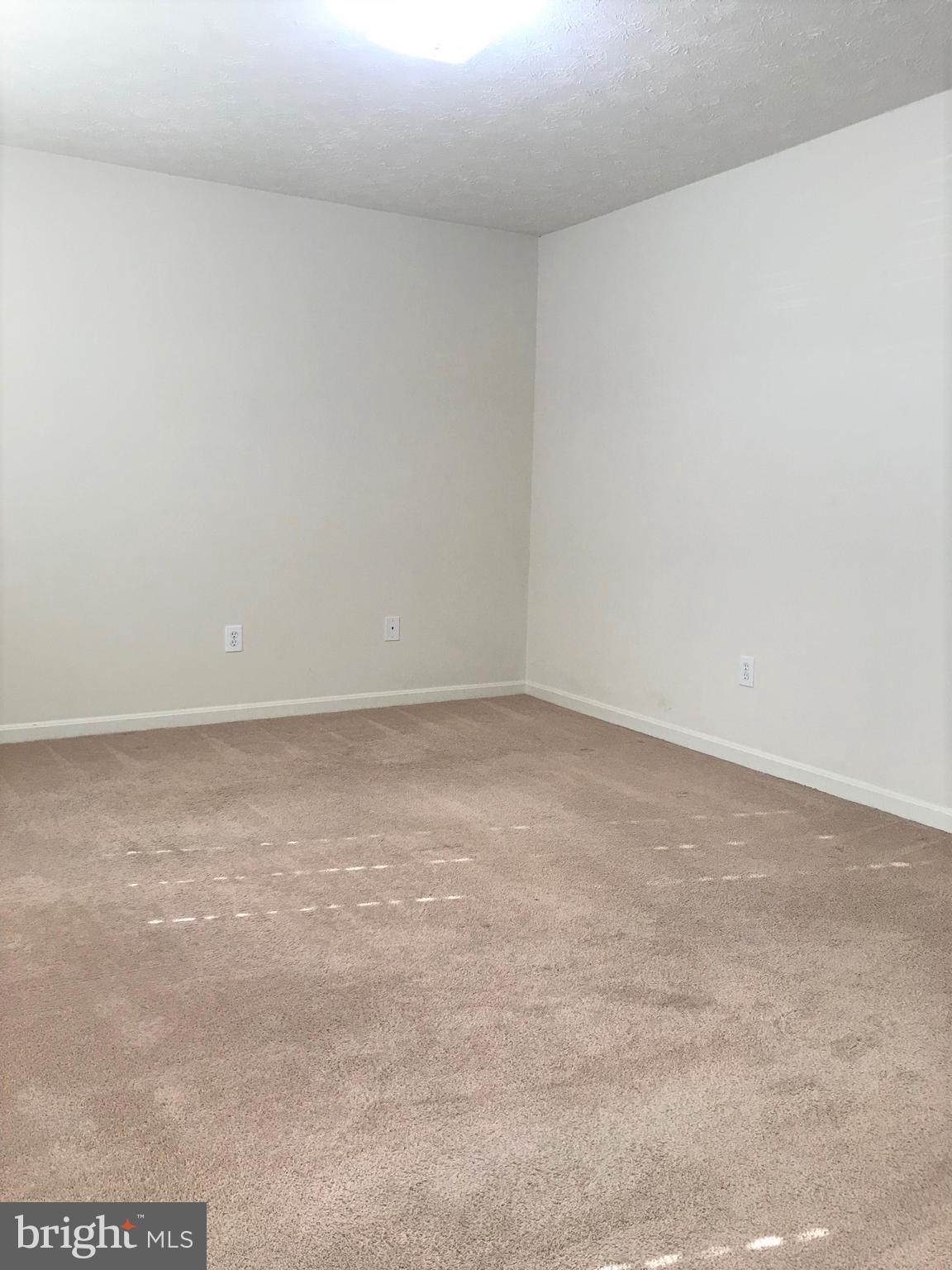 COVENTRY CREEK - Residential Lease