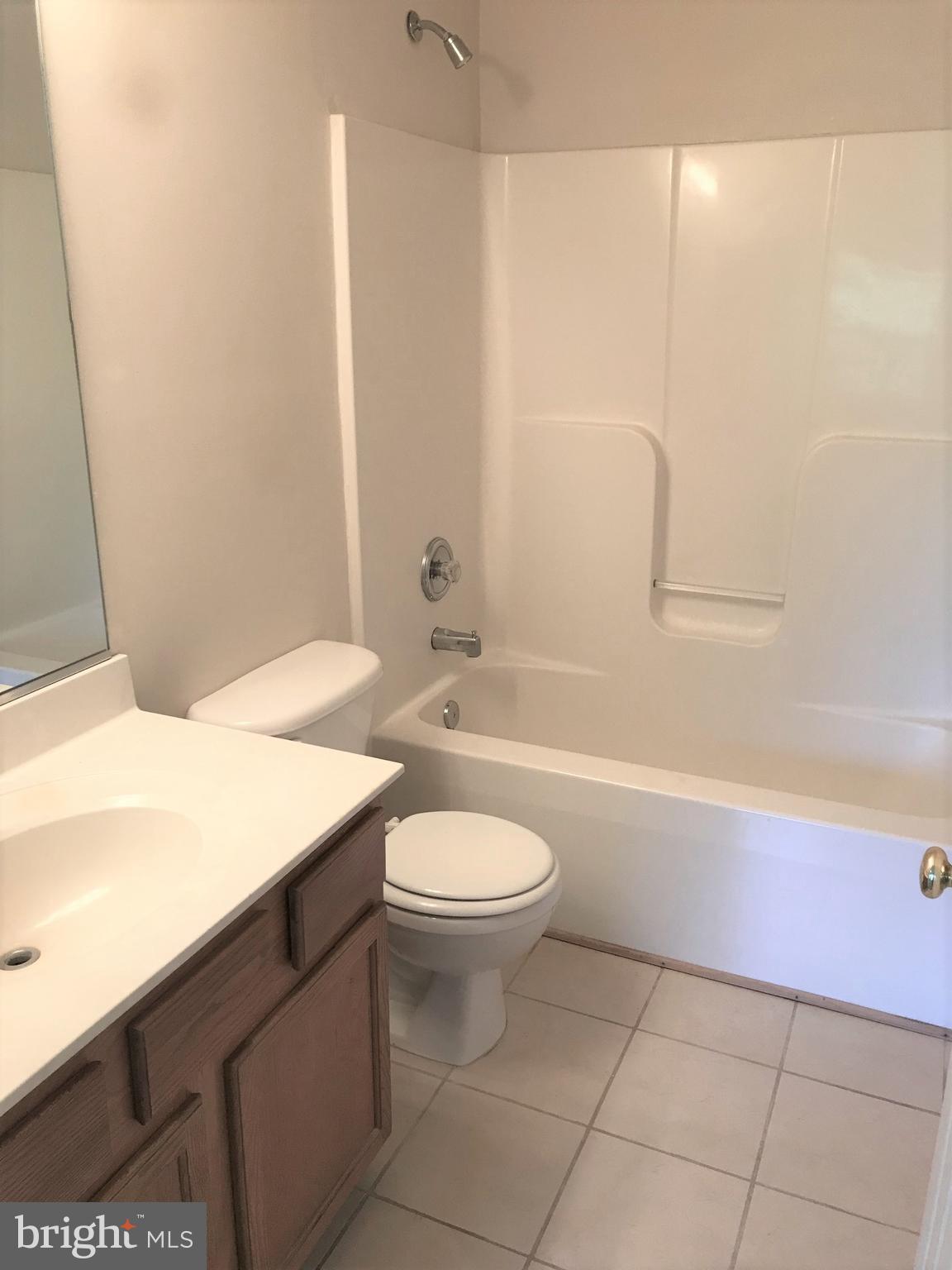 COVENTRY CREEK - Residential Lease