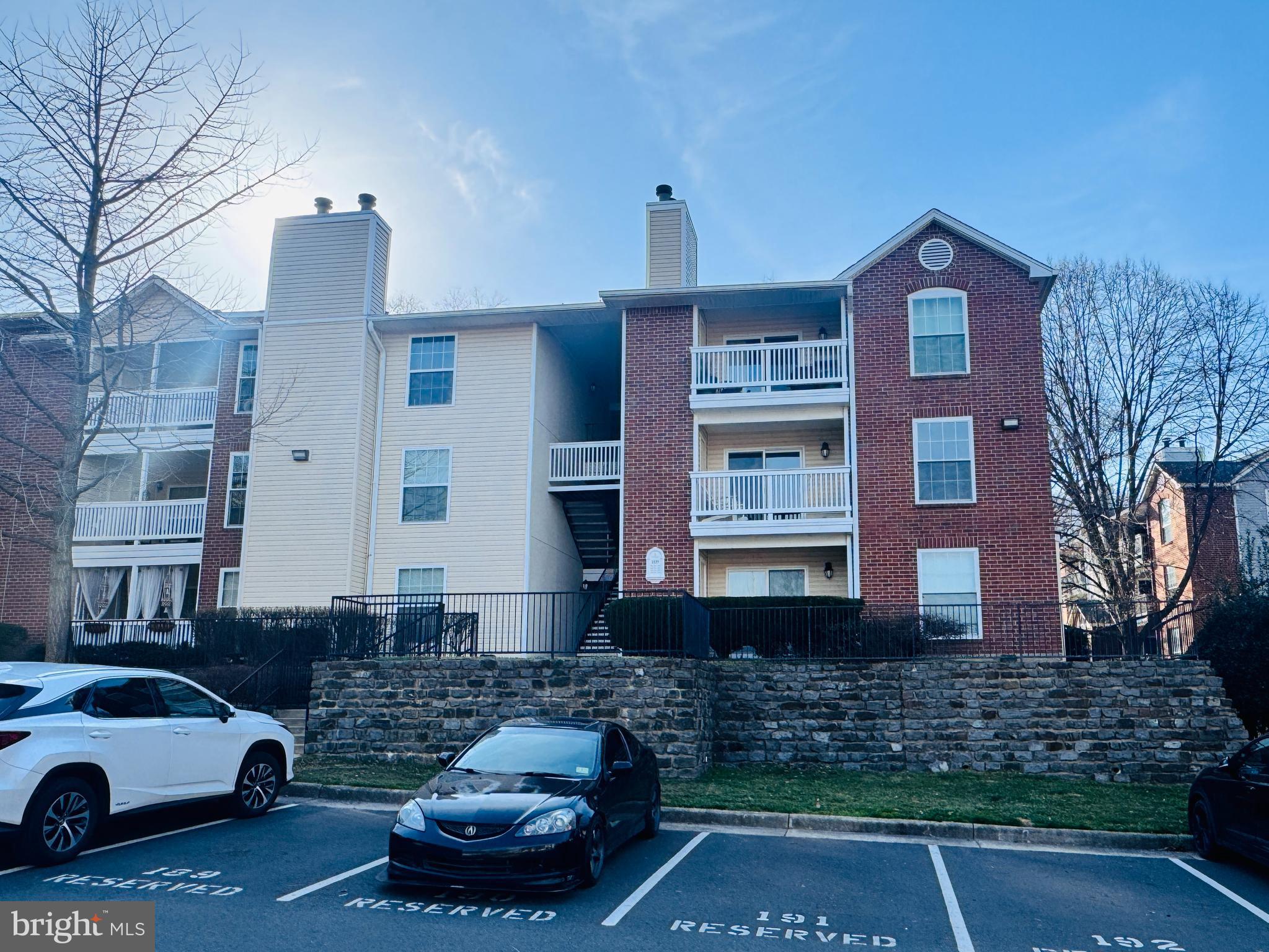 FOUNTAINS AT MCLEAN - Residential