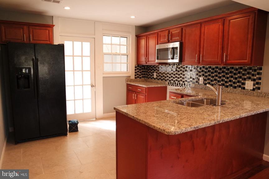 TILGHMAN ESTATES - Residential Lease