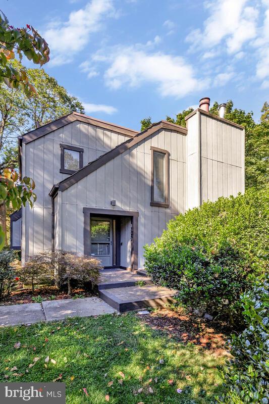 1526 PARK GLEN COURT