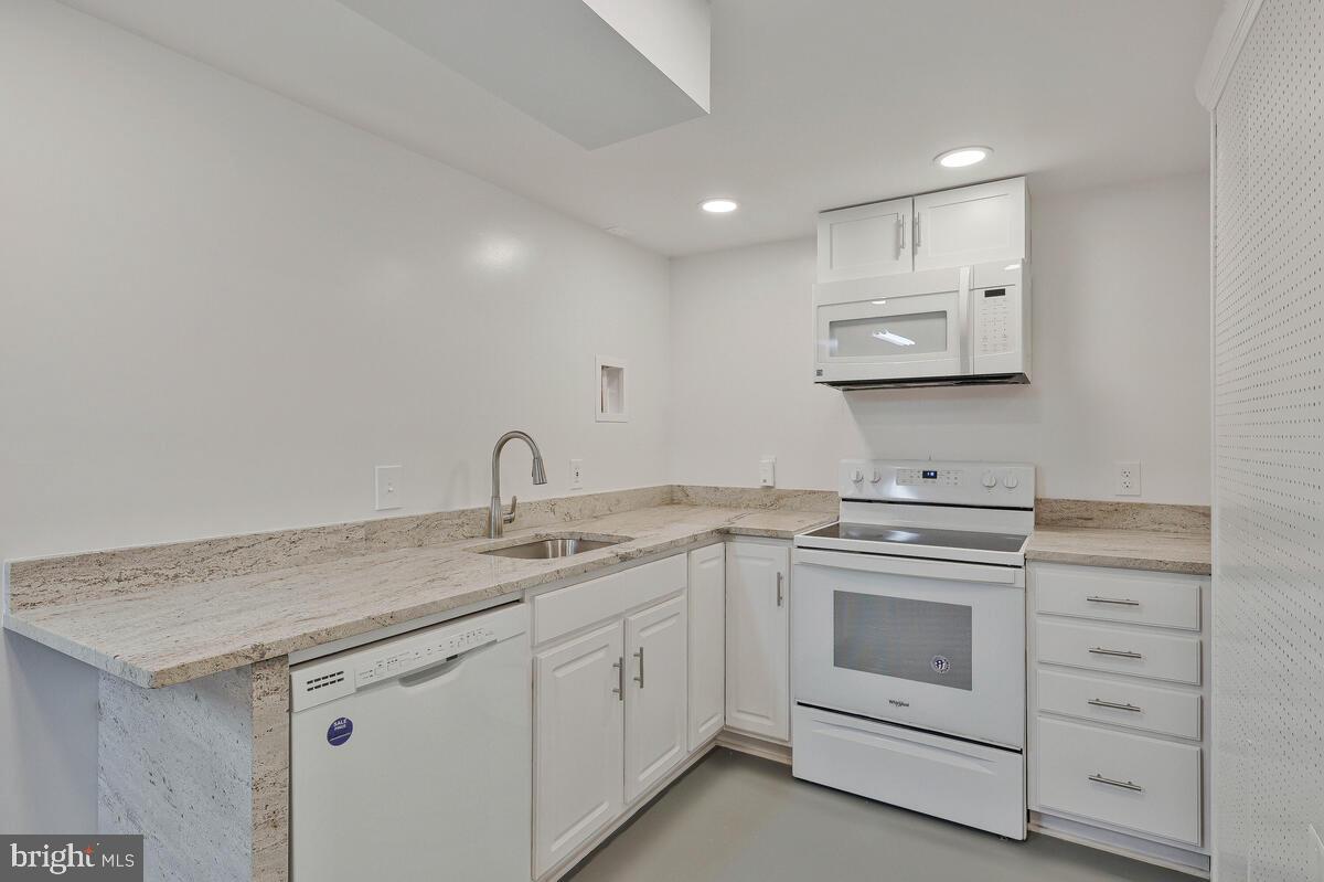 BENTANA WOODS - Residential